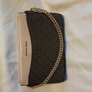 Convertible cross body